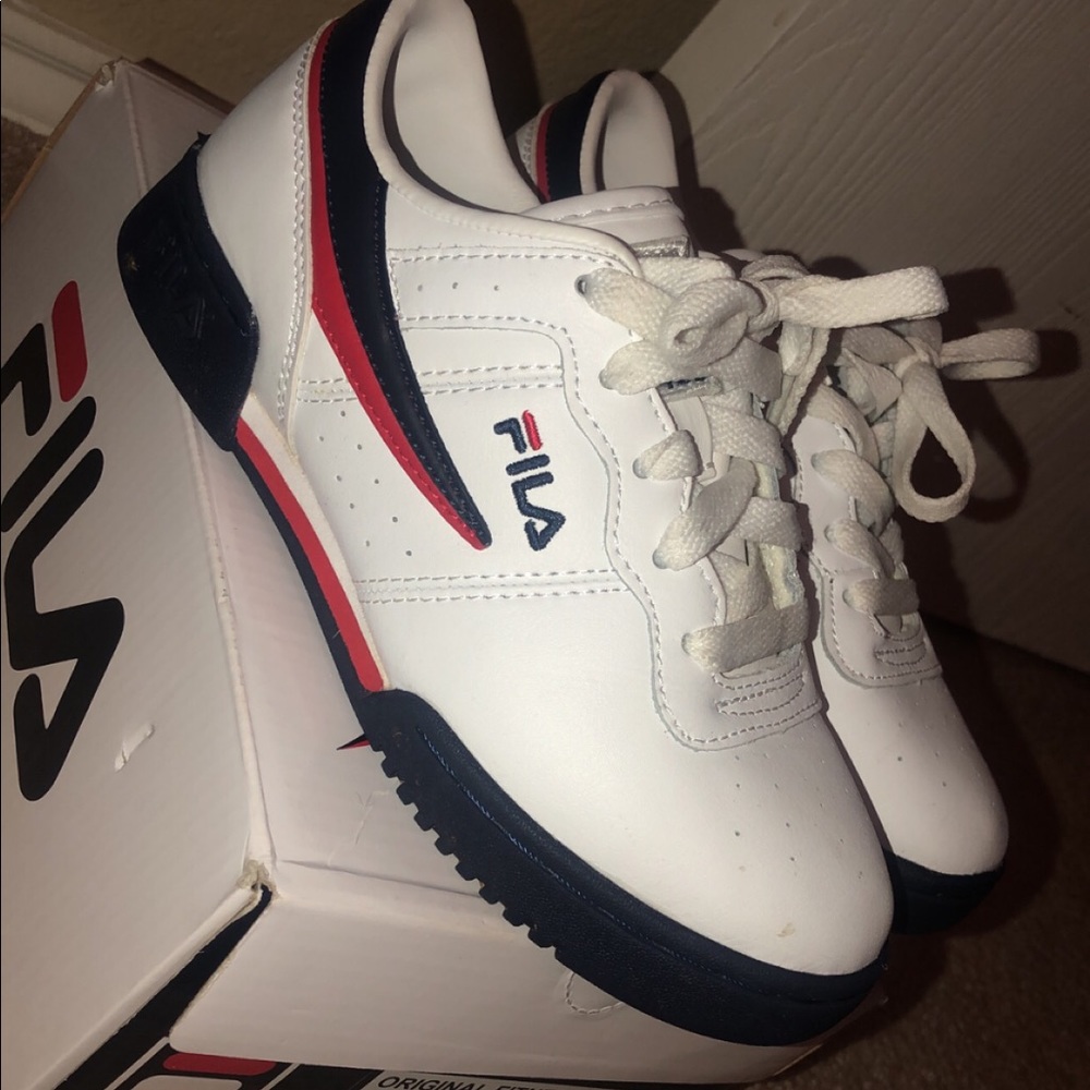 Filas - Picture 2 of 2